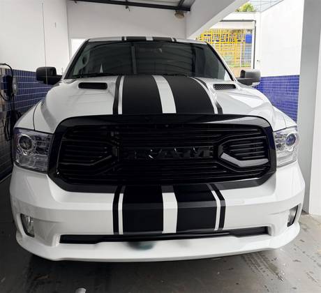 RAM 1500 5.7 V8 GASOLINA REBEL CD 4X4 AUTOMÁTICO
